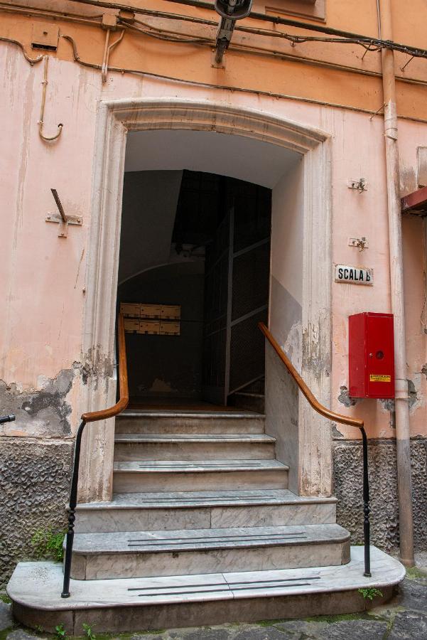 Bed and Breakfast Vivi A Napoli Экстерьер фото