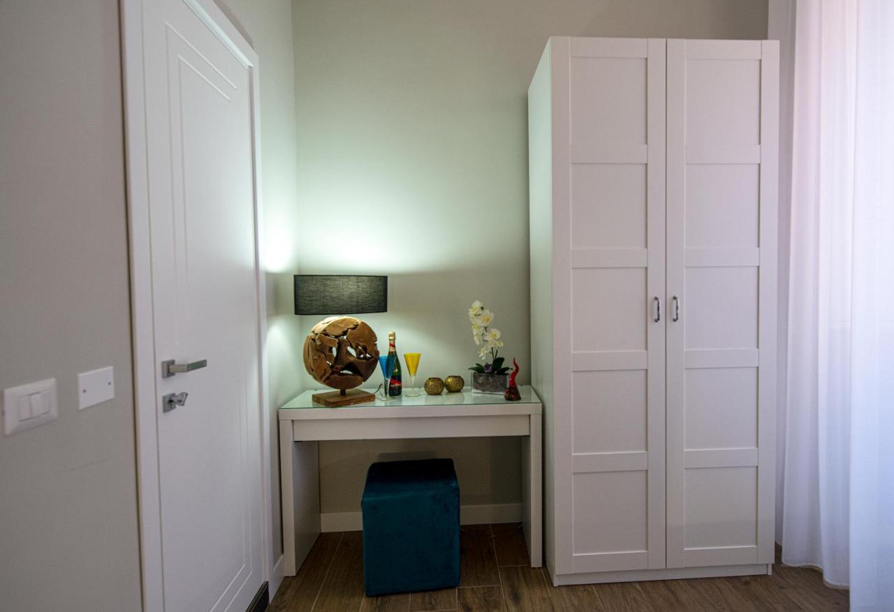 Bed and Breakfast Vivi A Napoli Экстерьер фото